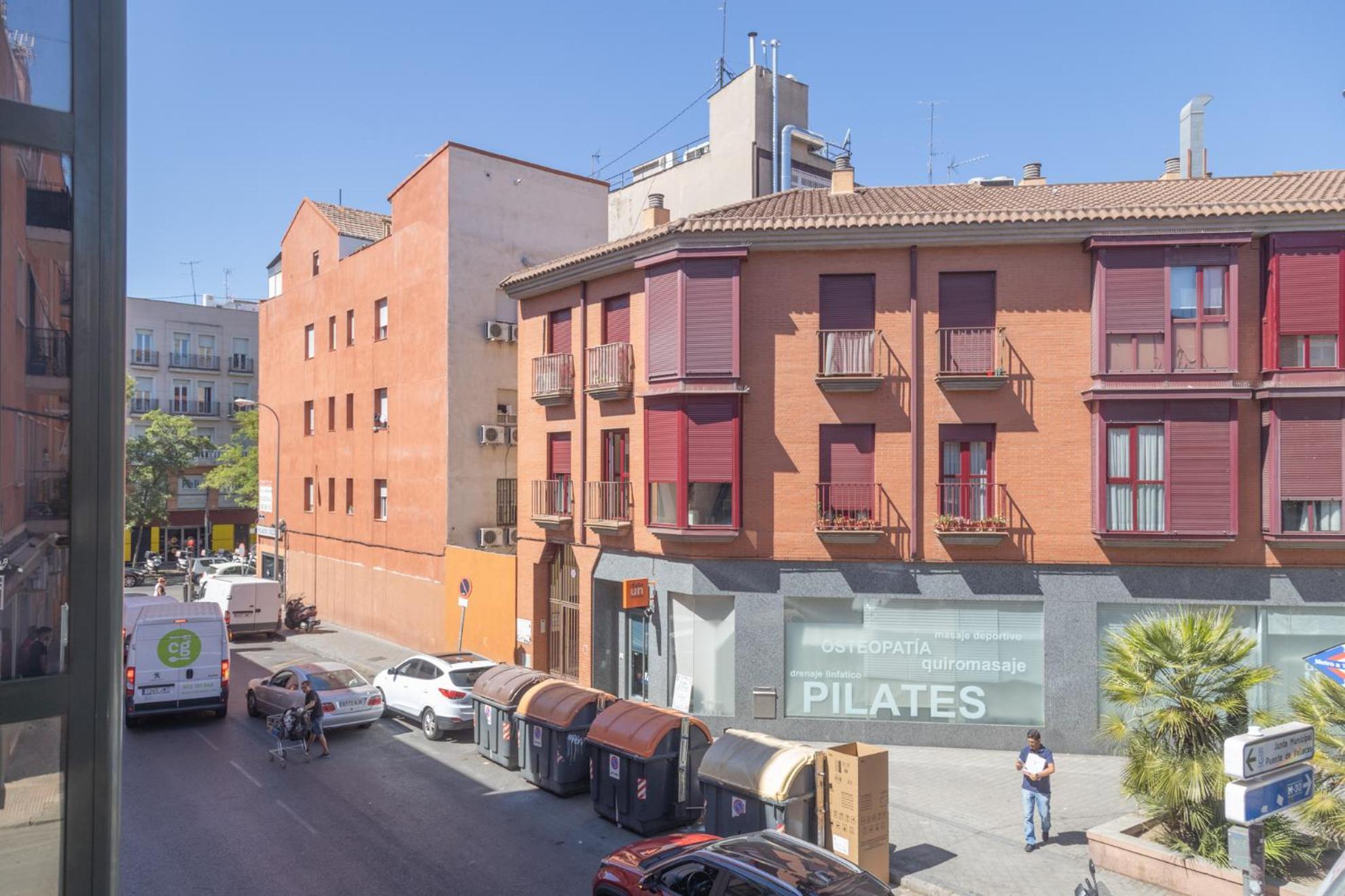 Luminoso Madrid Javalambre Temporal Extérieur photo